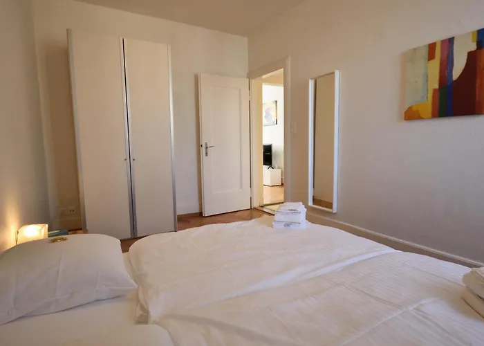 Cosy 2-bedroom Near - Stardust 31 Apartment Zurich