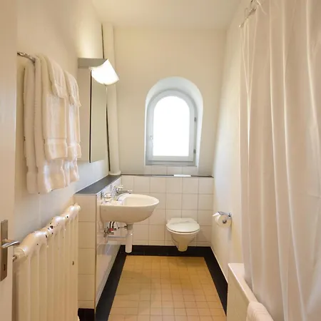 Cosy 2-bedroom Near - Stardust 31 Apartman *