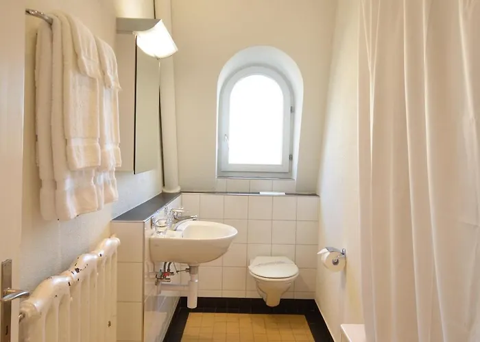 Cosy 2-bedroom Near - Stardust 31 Apartment *